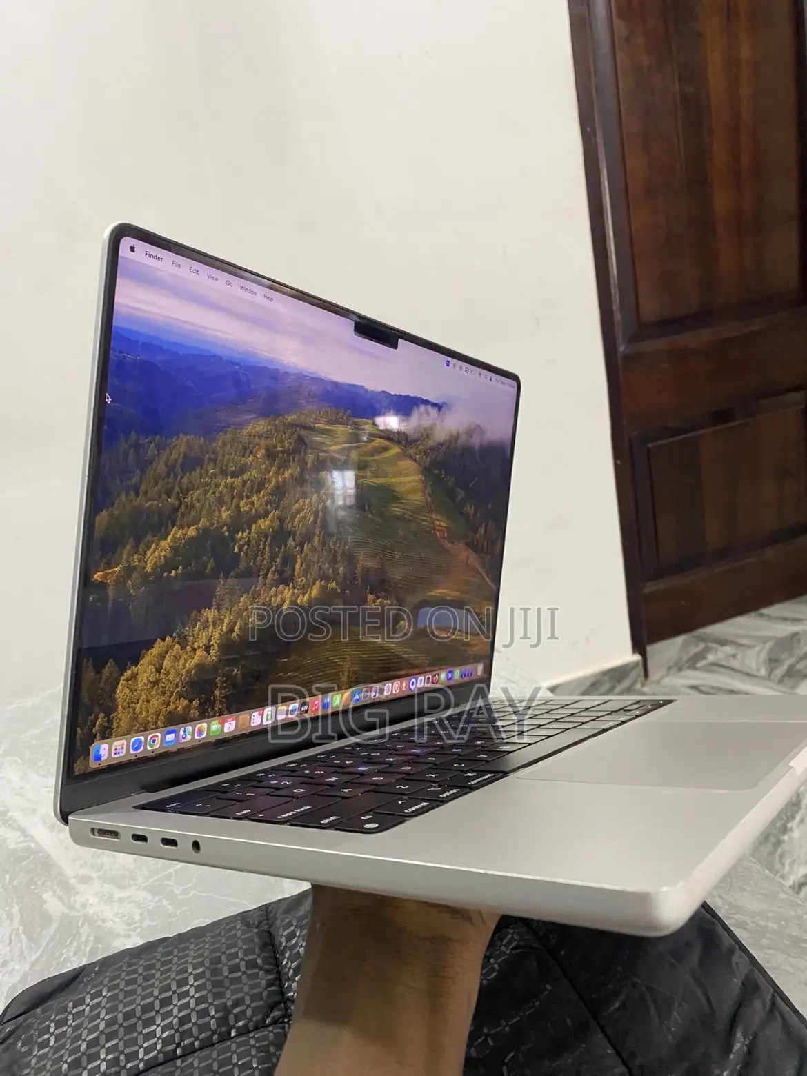 Laptop Apple MacBook Air 2024 M3 13-inch 8GB Apple M3 Pro SSD 512GB