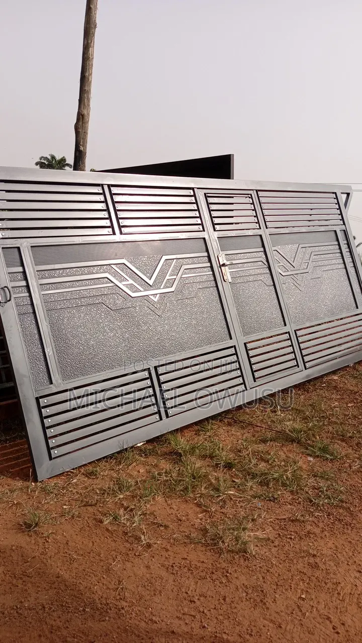 Metal Gate Knust