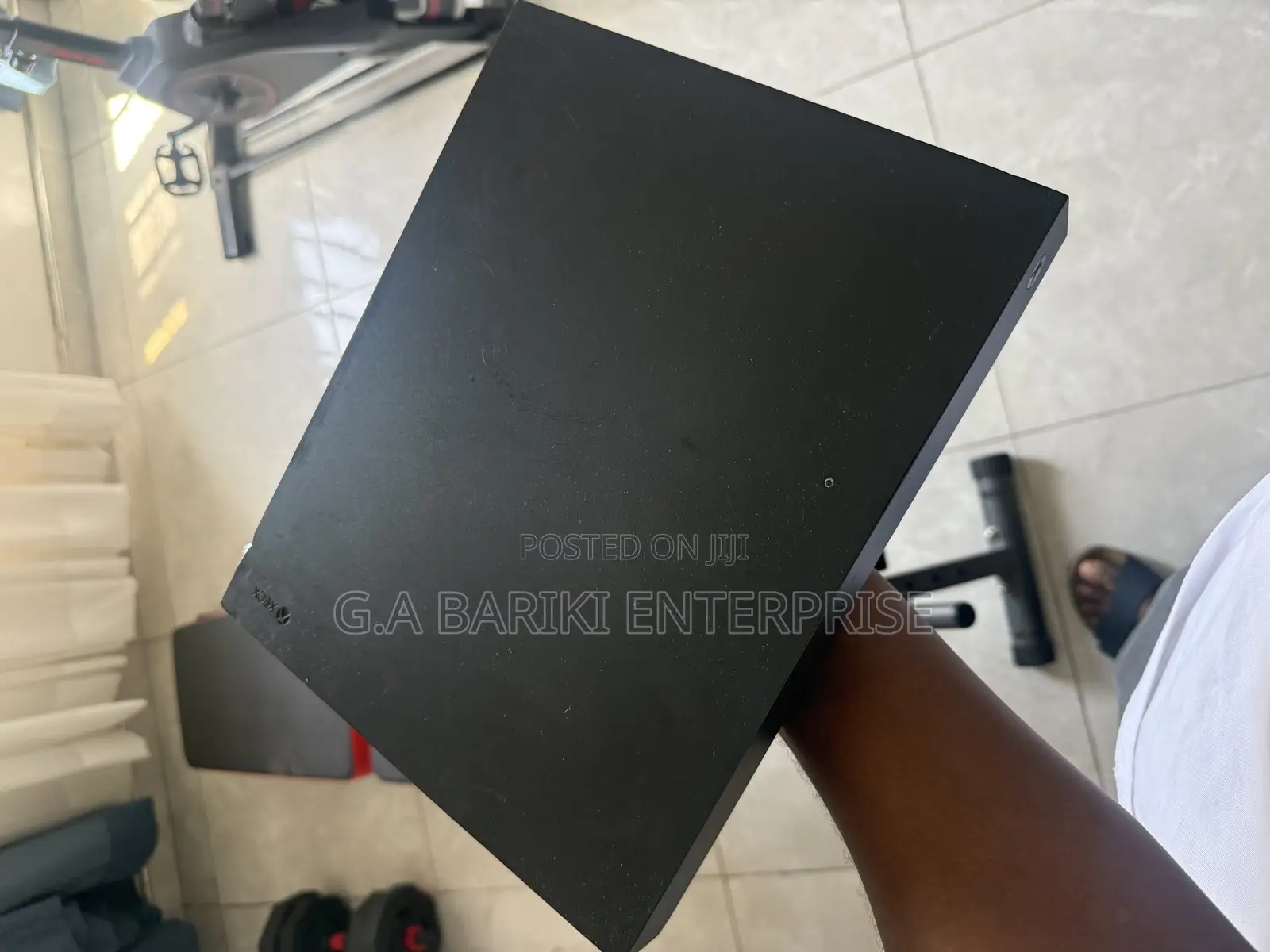 Xbox One X With 6games