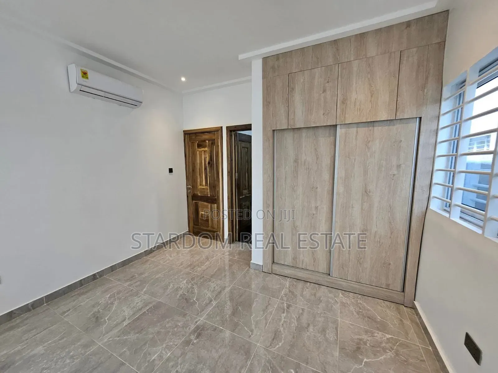 3bdrm Bungalow in Adenta Amrahia, Barrier for sale