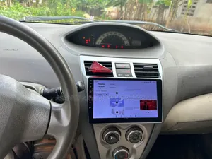 Toyota Belta 2010 Silver