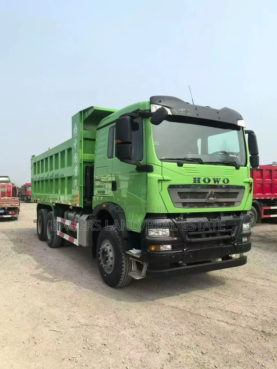Sinotruk Howo Tx Heavy-Duty Green Tipper Truck