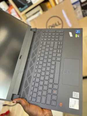 New Laptop Dell G15 5511 16GB Intel Core i7 SSD 512GB