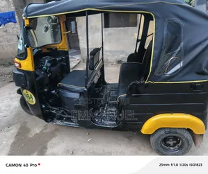 Bajaj RE 2020 Black