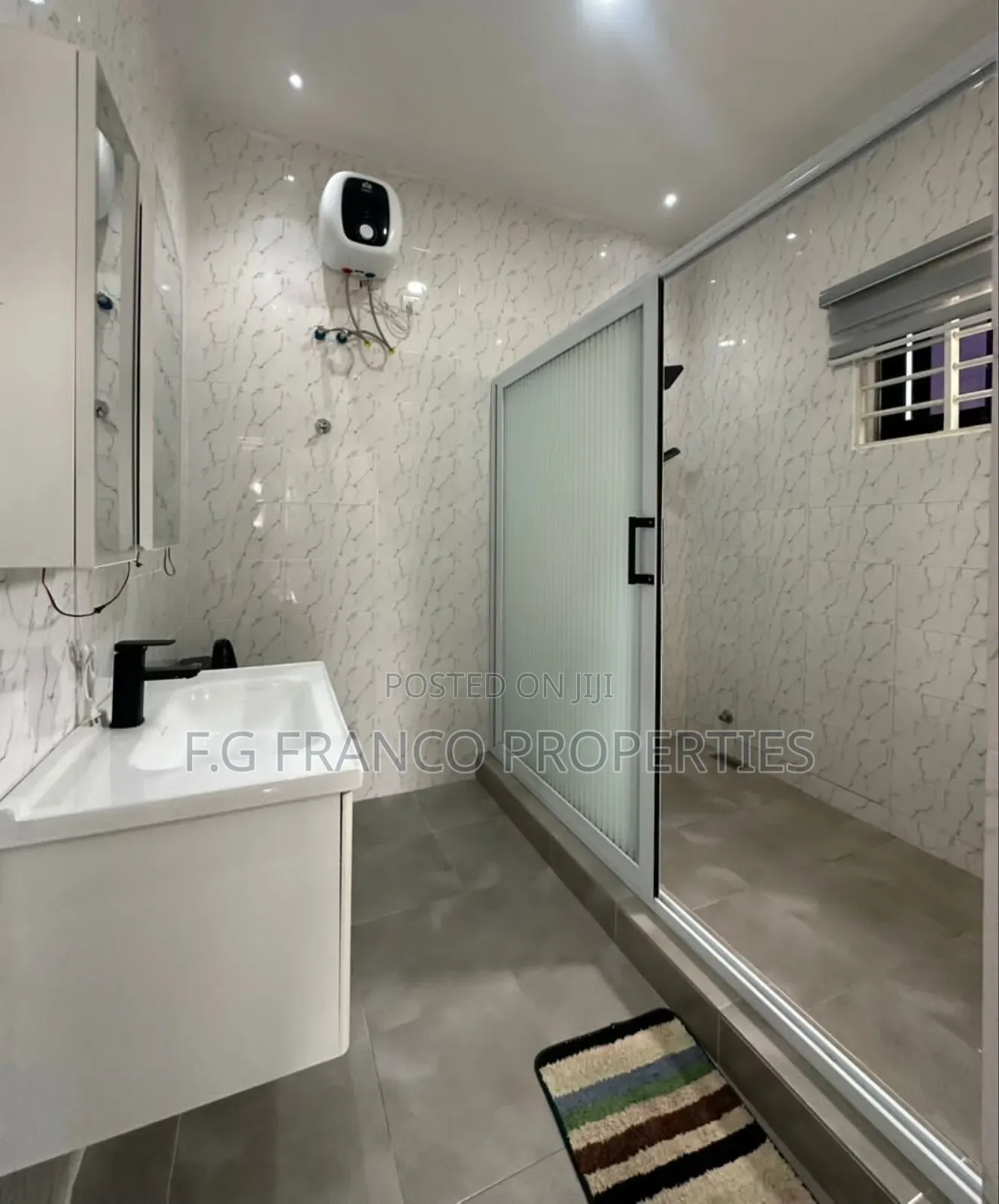 4bdrm House in Kg Franco Properties, Airport Residential Area for rent