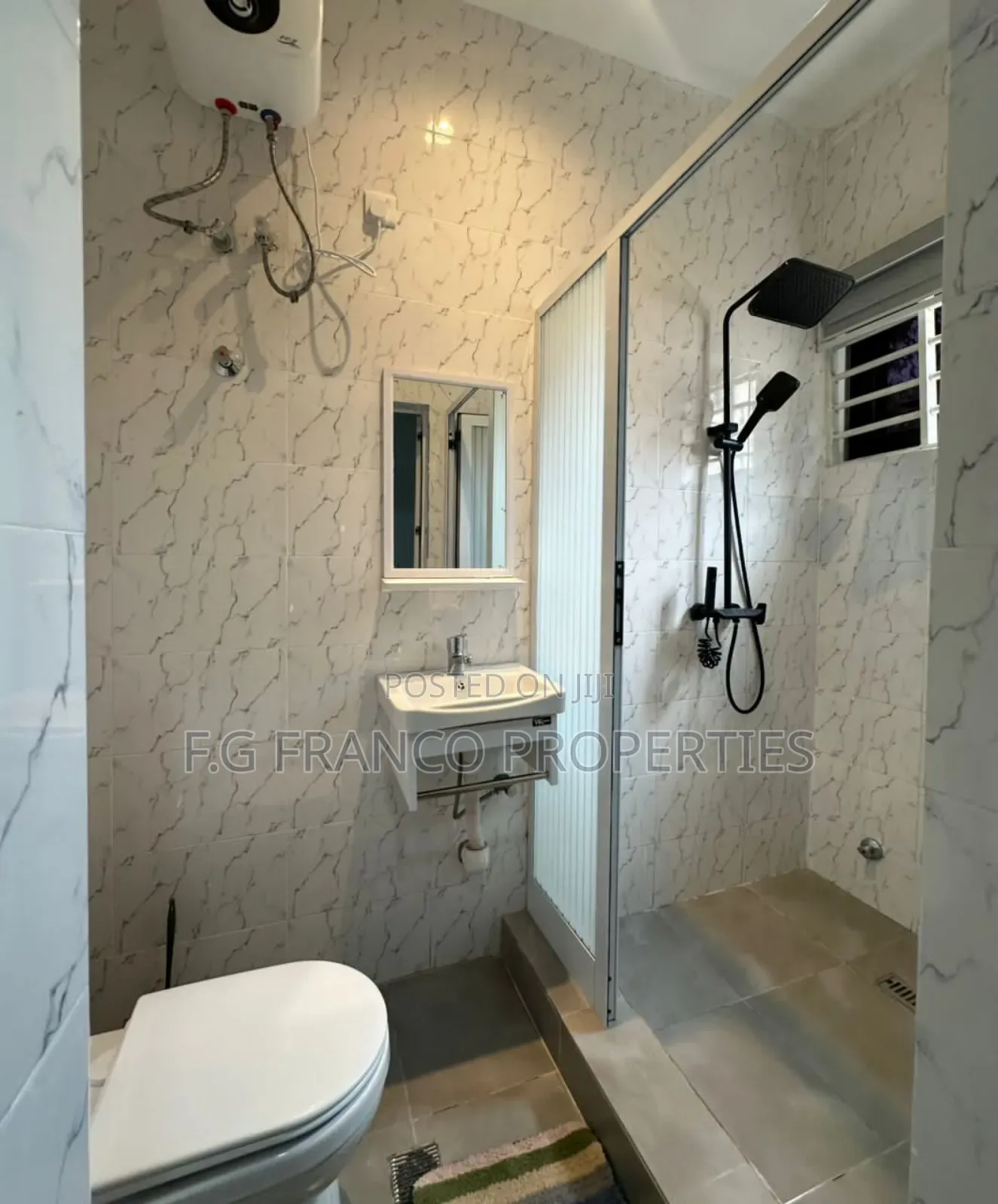 4bdrm House in Kg Franco Properties, Airport Residential Area for rent