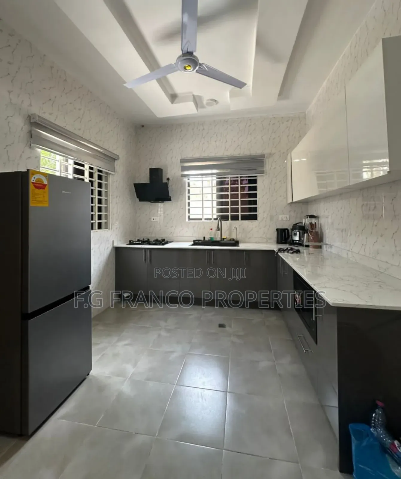4bdrm House in Kg Franco Properties, Airport Residential Area for rent