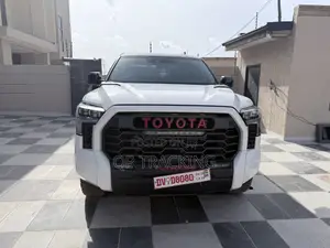 Toyota Tundra 2022 White