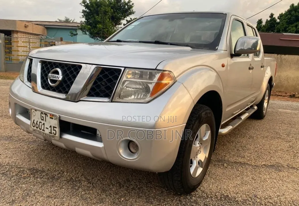 Nissan Navara 2015 Silver