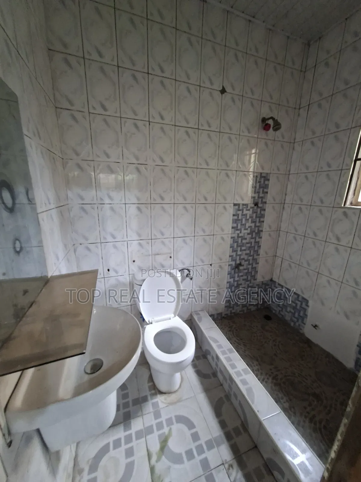 3bdrm House in Pillar 2, Ohene, Ga East Municipal for rent