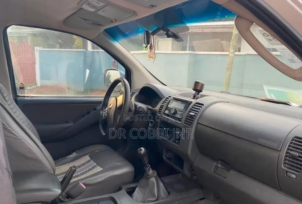 Nissan Navara 2015 Silver