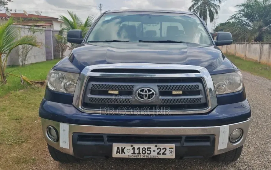 Toyota Tundra Double Cab 4x4 5.7L V8 2013 Blue