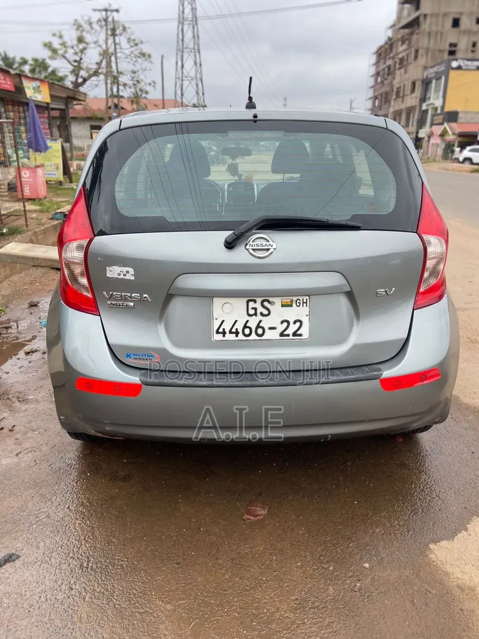 Nissan Versa 1.6 SV 4dr Sedan (1.6L 4cyl CVT) 2015 Gray