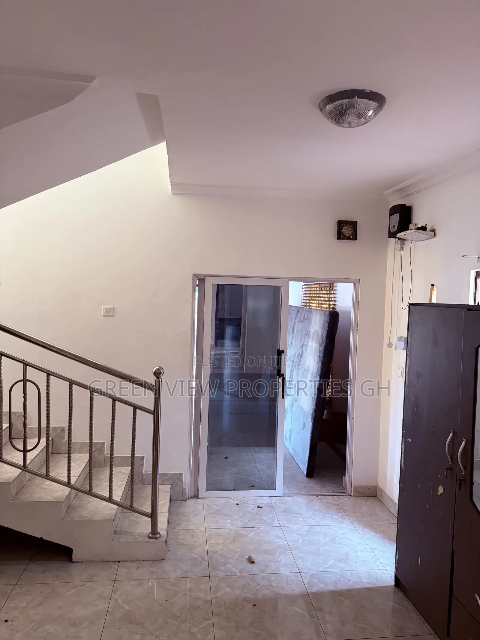3bdrm Duplex in Kwabenya for rent