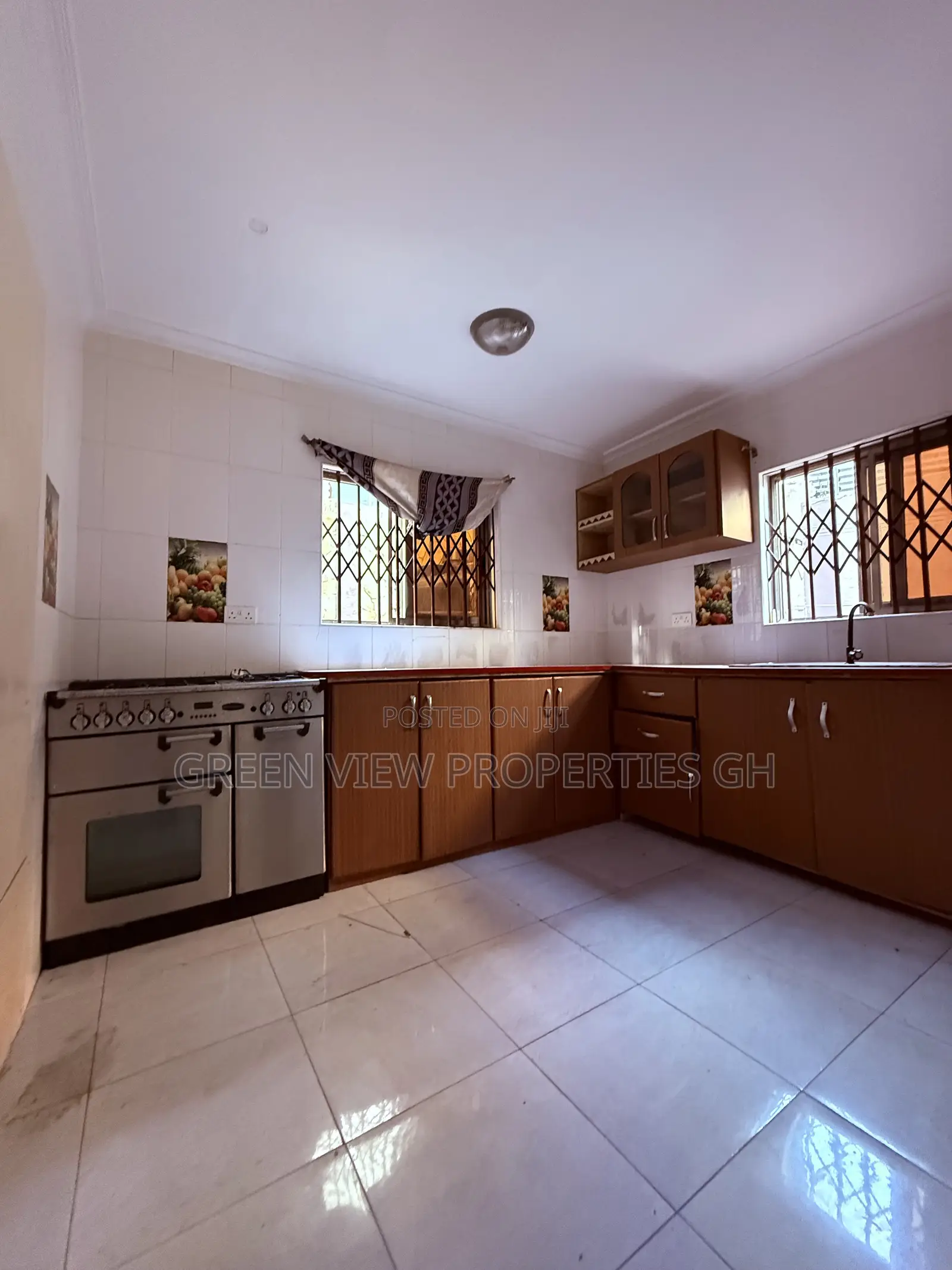 3bdrm Duplex in Kwabenya for rent