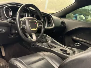 Dodge Challenger GT AWD 2018 Blue
