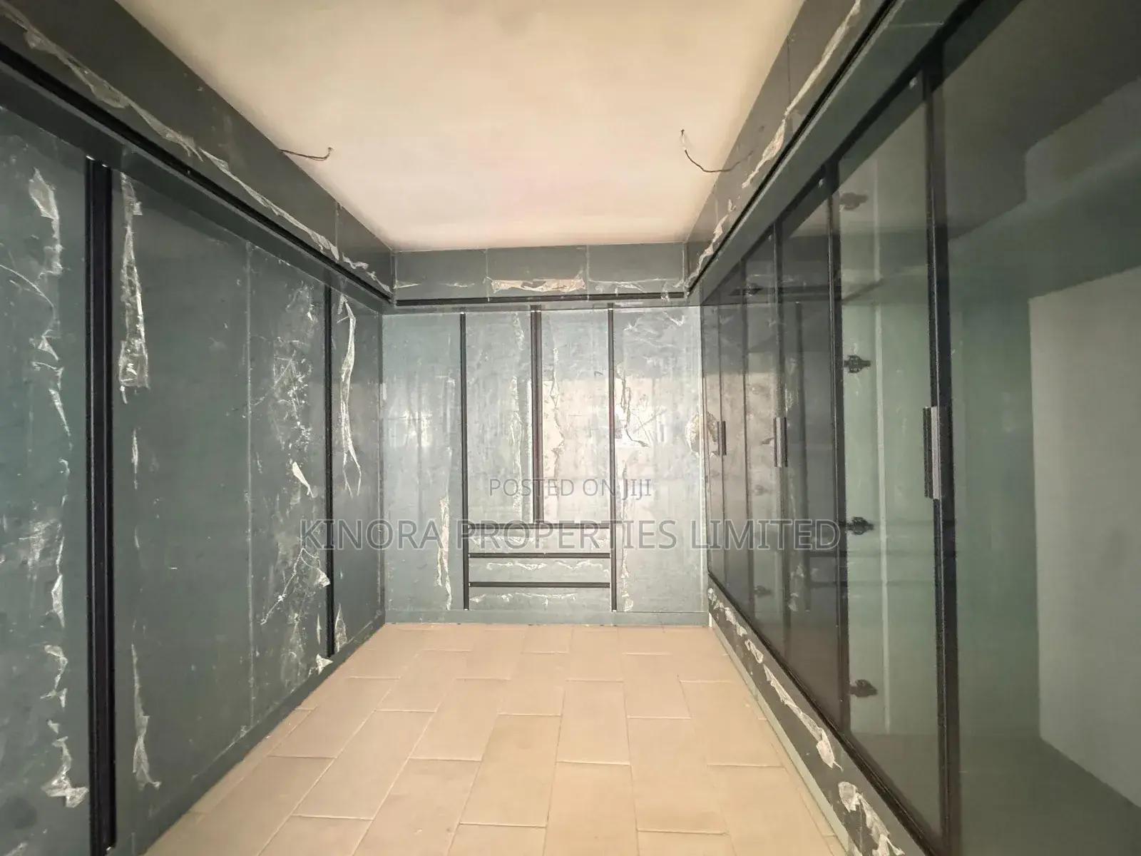 5bdrm Duplex in East Legon Hills, Accra Metropolitan for sale