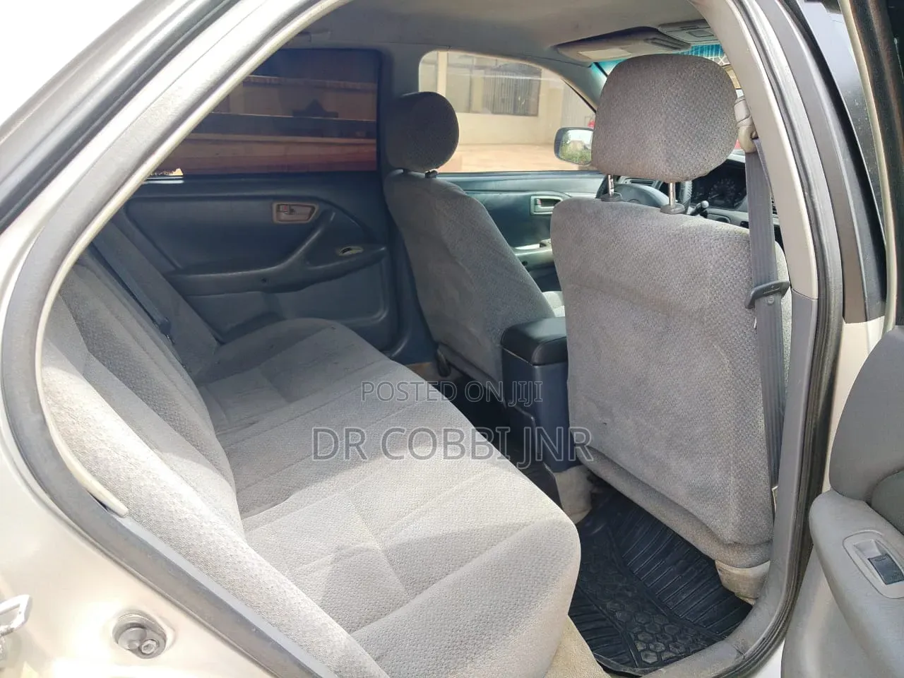 Toyota Camry LE 4dr Sedan (2.2L 4cyl 4A) 2001 Silver