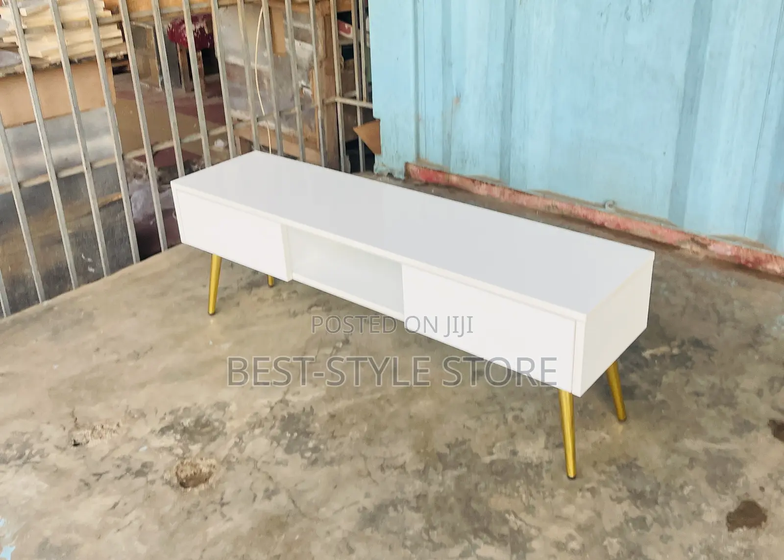 4 Feet Tv Stand
