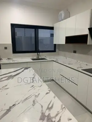 Modern Luxury Kitchen Cabinets – Custom Made Installed
