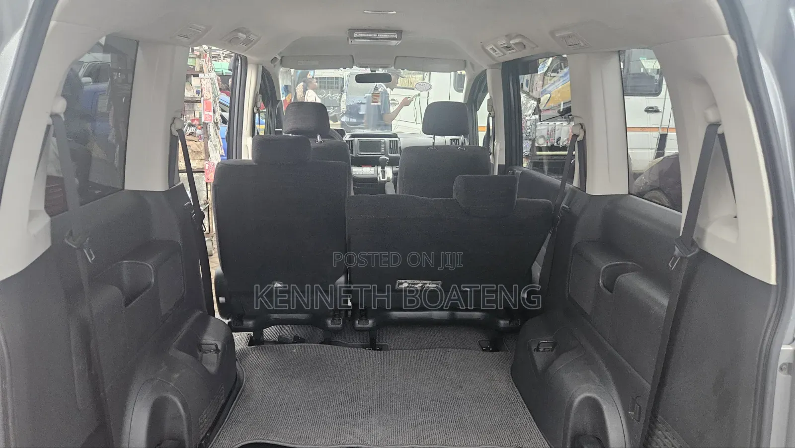 Toyota Voxy 2010 Grey