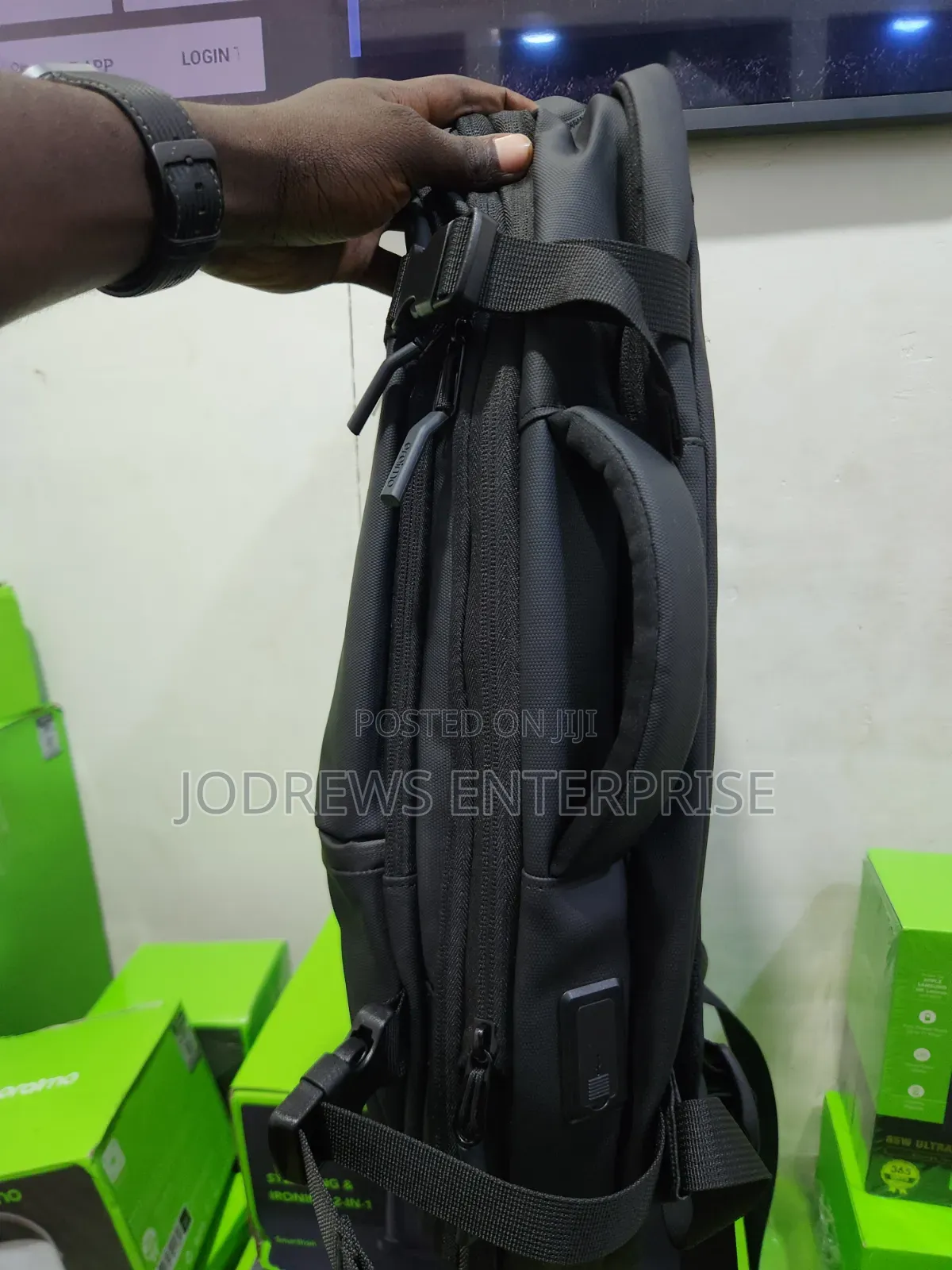 Oraimo Megacarry Expandable Business Backpack