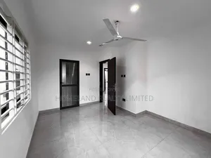 3bdrm Duplex in Adenta Barrier Rowi for rent