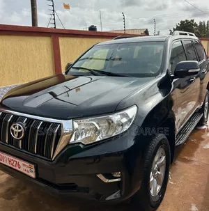 Toyota Land Cruiser Prado 2021 Black