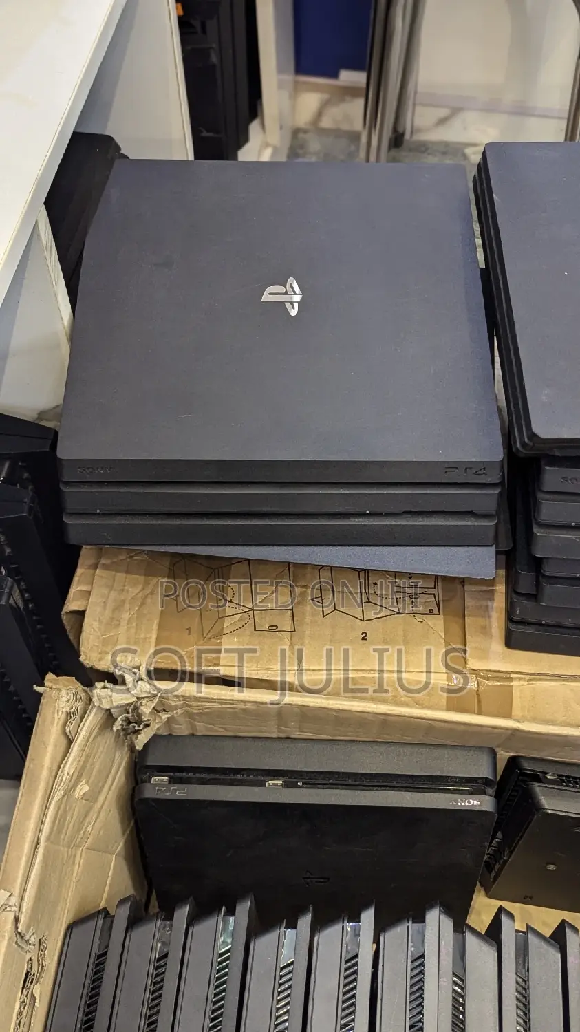 Very Clean Playstation 4 Pro Video Game Machine for Gaming 17 Games