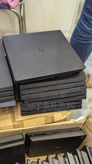 Very Clean Playstation 4 Pro Video Game Machine for Gaming 17 Games