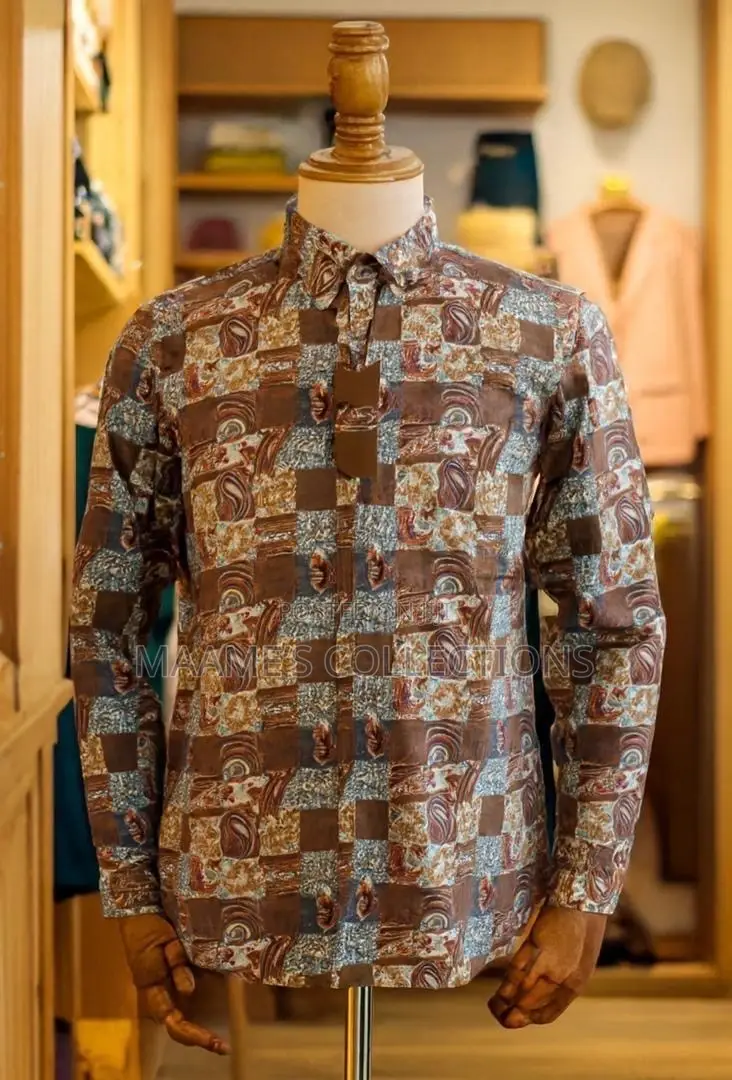 Vintage- Style Button-Up Long Sleeve Shirt