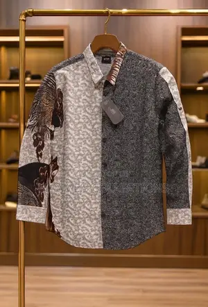 Vintage- Style Button-Up Long Sleeve Shirt