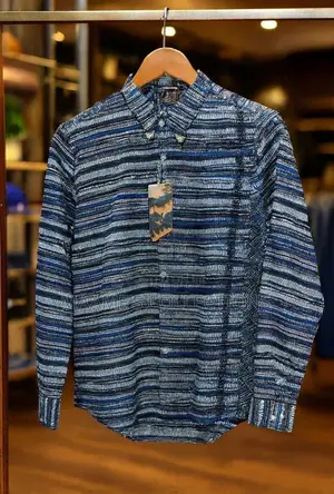 Vintage- Style Button-Up Long Sleeve Shirt