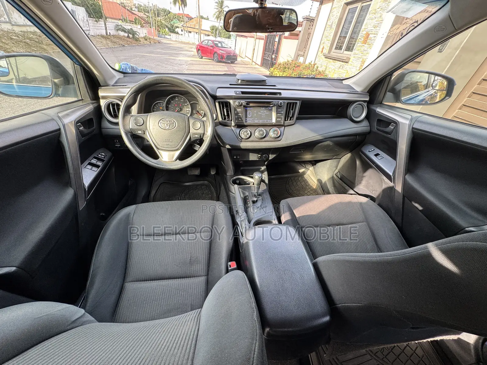 Toyota RAV4 LE AWD (2.5L 4cyl 6A) 2016 Blue