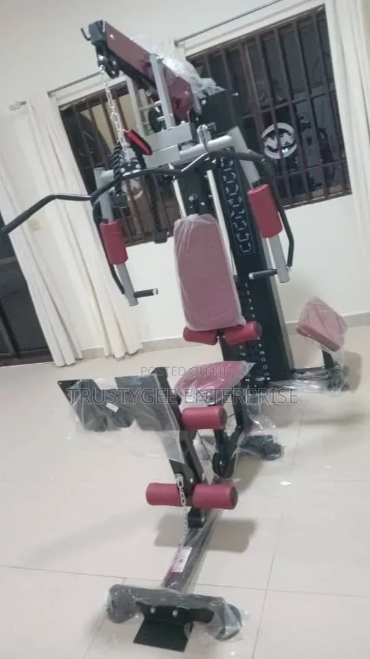 Single Station With Leg Press