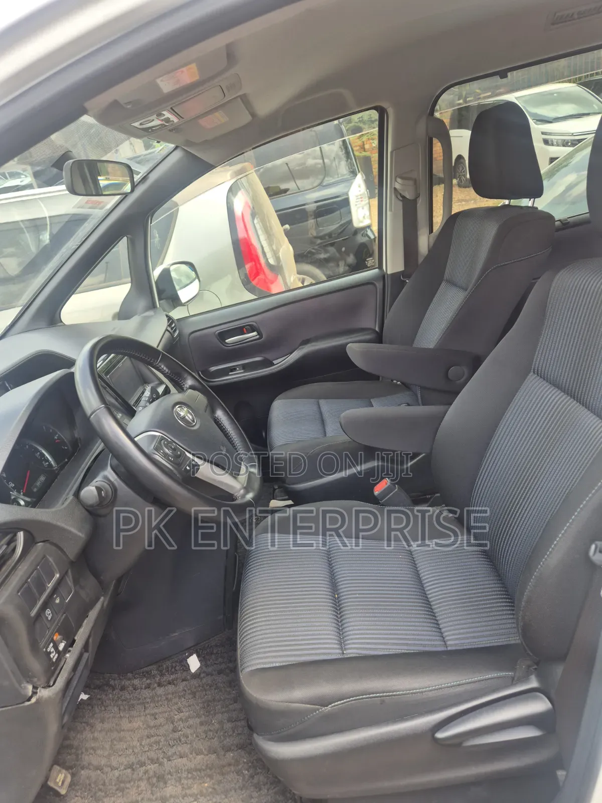 Toyota Voxy 2015 White