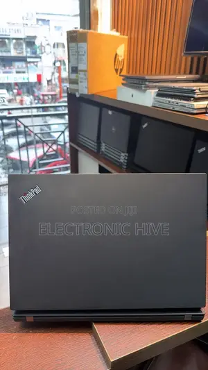 Laptop Lenovo ThinkPad P14s 16GB Intel Core i7 SSD 512GB