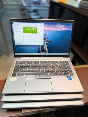 Laptop HP ZBook Firefly G8 16GB Intel Core i7 SSD 512GB