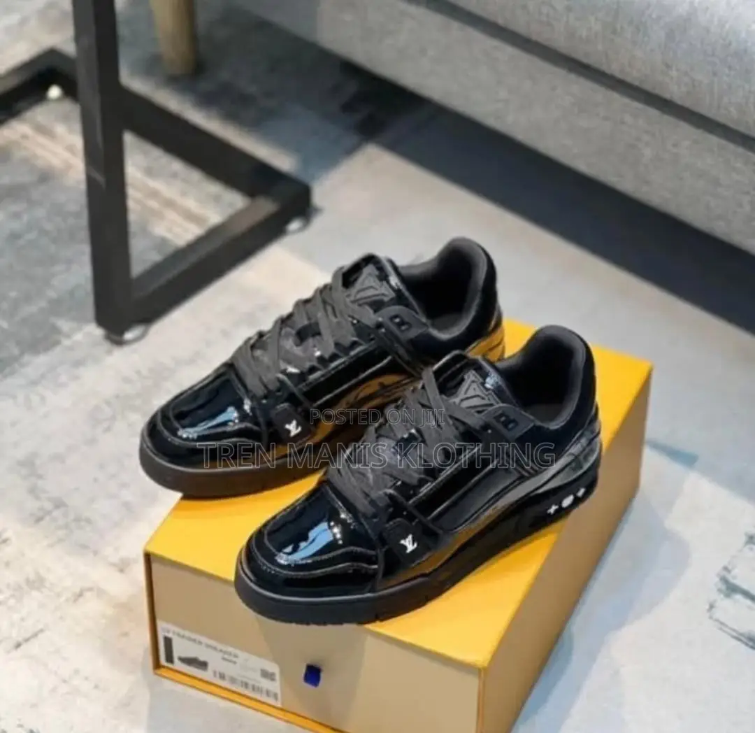 Louis Vuitton Black Trainer Patent Leather Low Trainers
