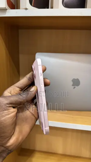 Apple iPhone 15 128 GB Pink