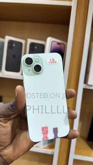 Apple iPhone 15 128 GB Green