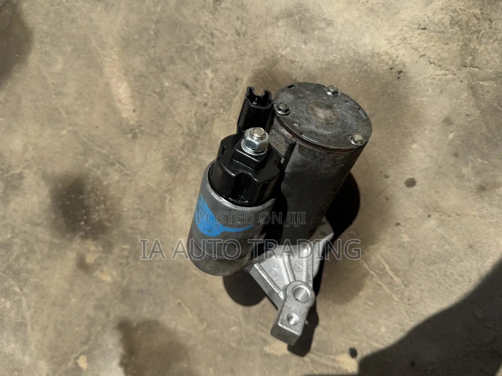 Toyota Vitz 2012 Starter