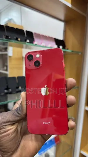 Apple iPhone 13 256 GB Red