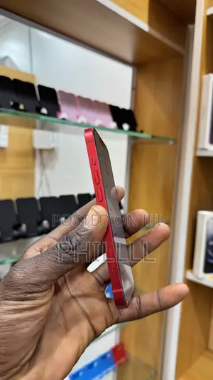 Apple iPhone 13 256 GB Red