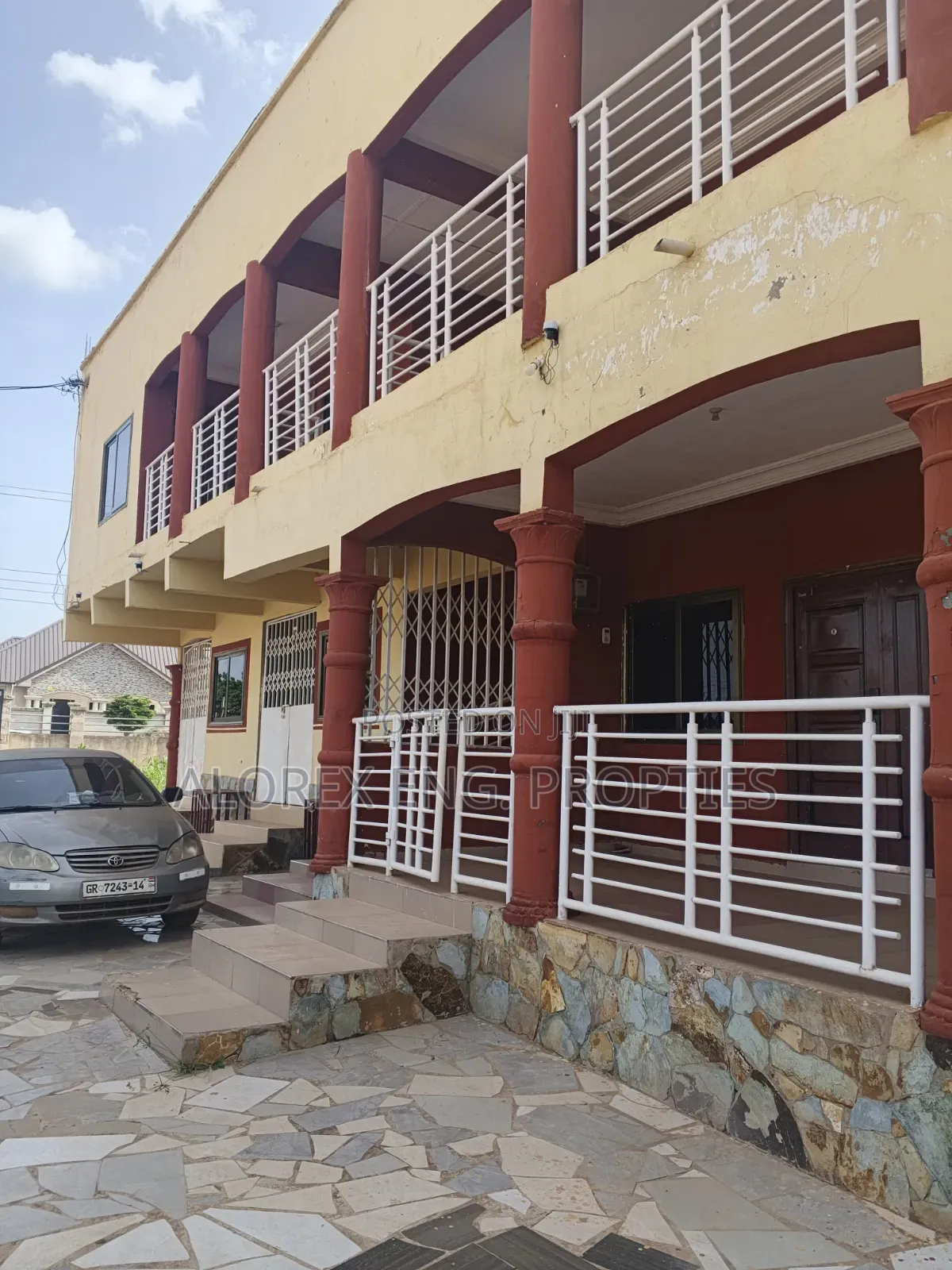 2bdrm Apartment in Amanfro, Frafraha for rent