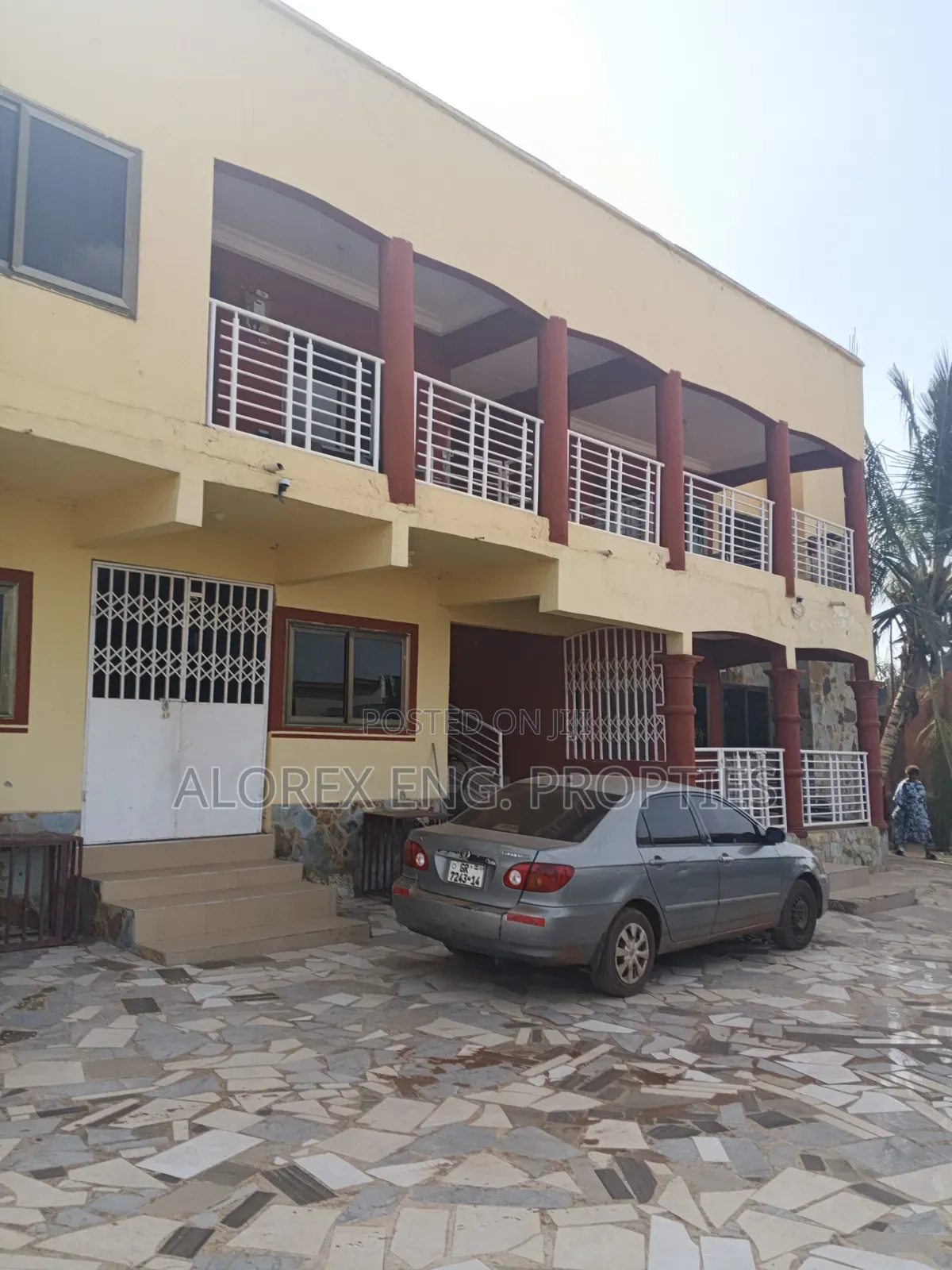 2bdrm Apartment in Amanfro, Frafraha for rent