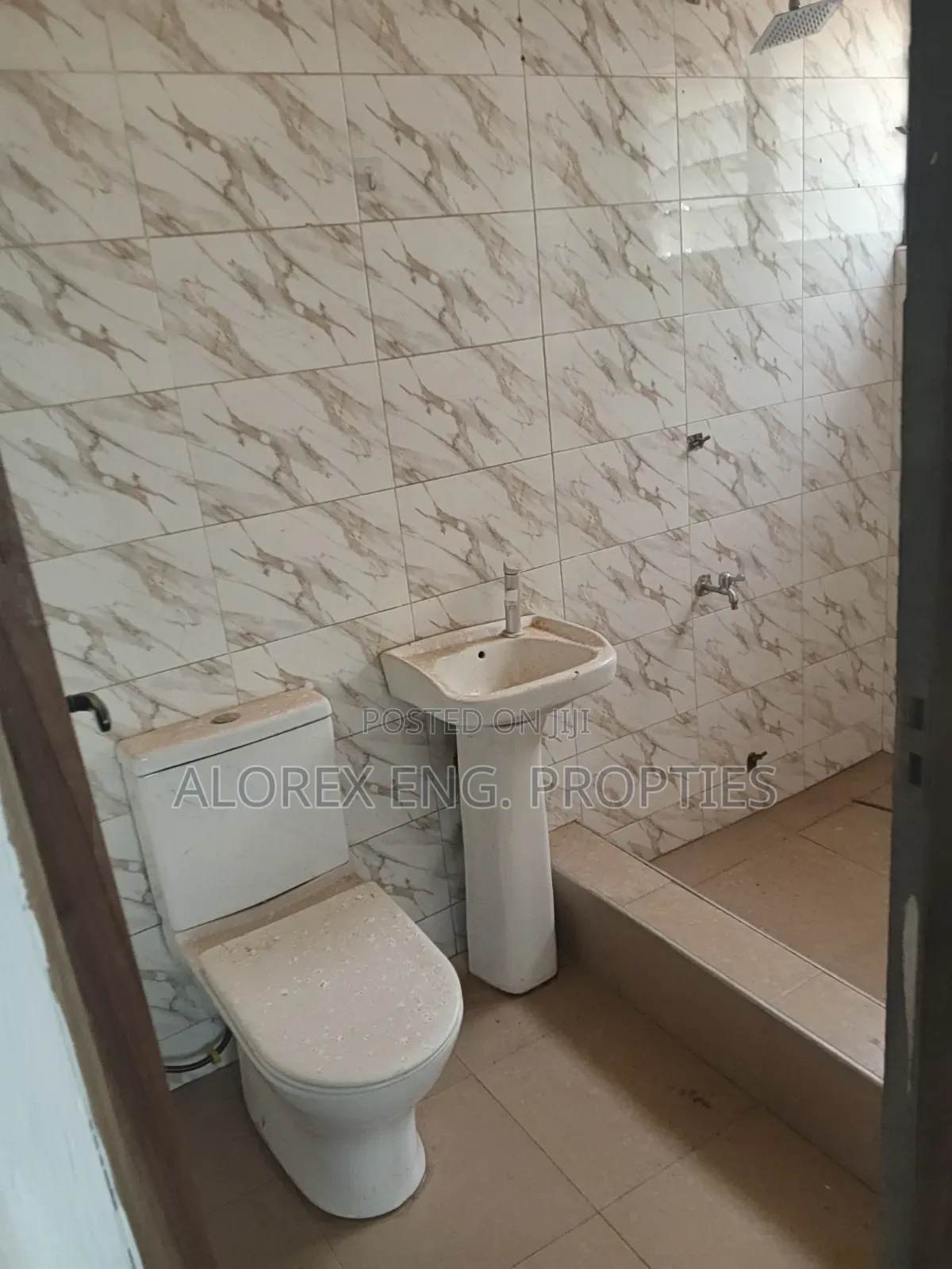 2bdrm Apartment in Amanfro, Frafraha for rent