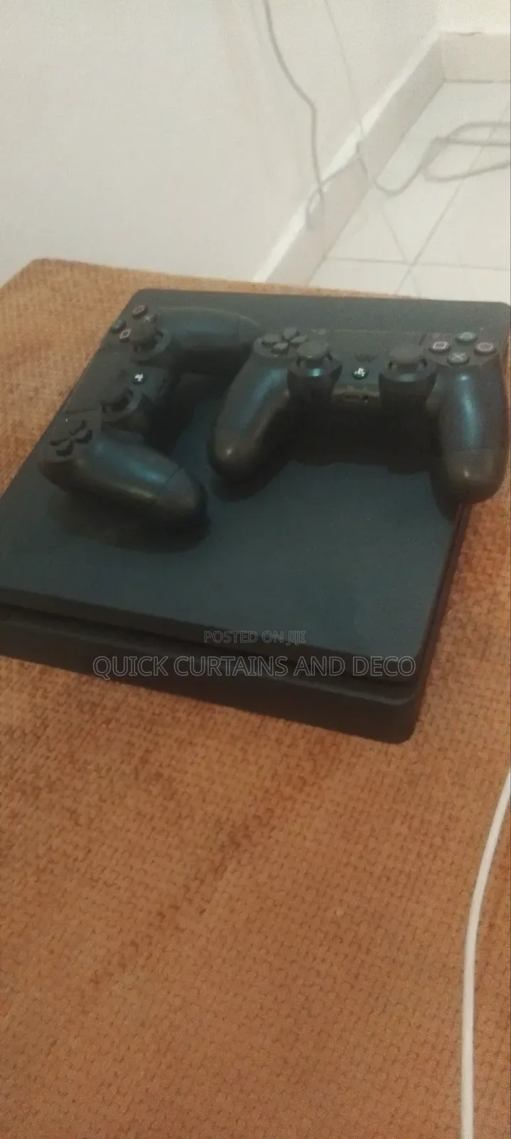 Ps4 Slim With 2 Joysticks