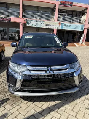 Mitsubishi Outlander 2017 Blue