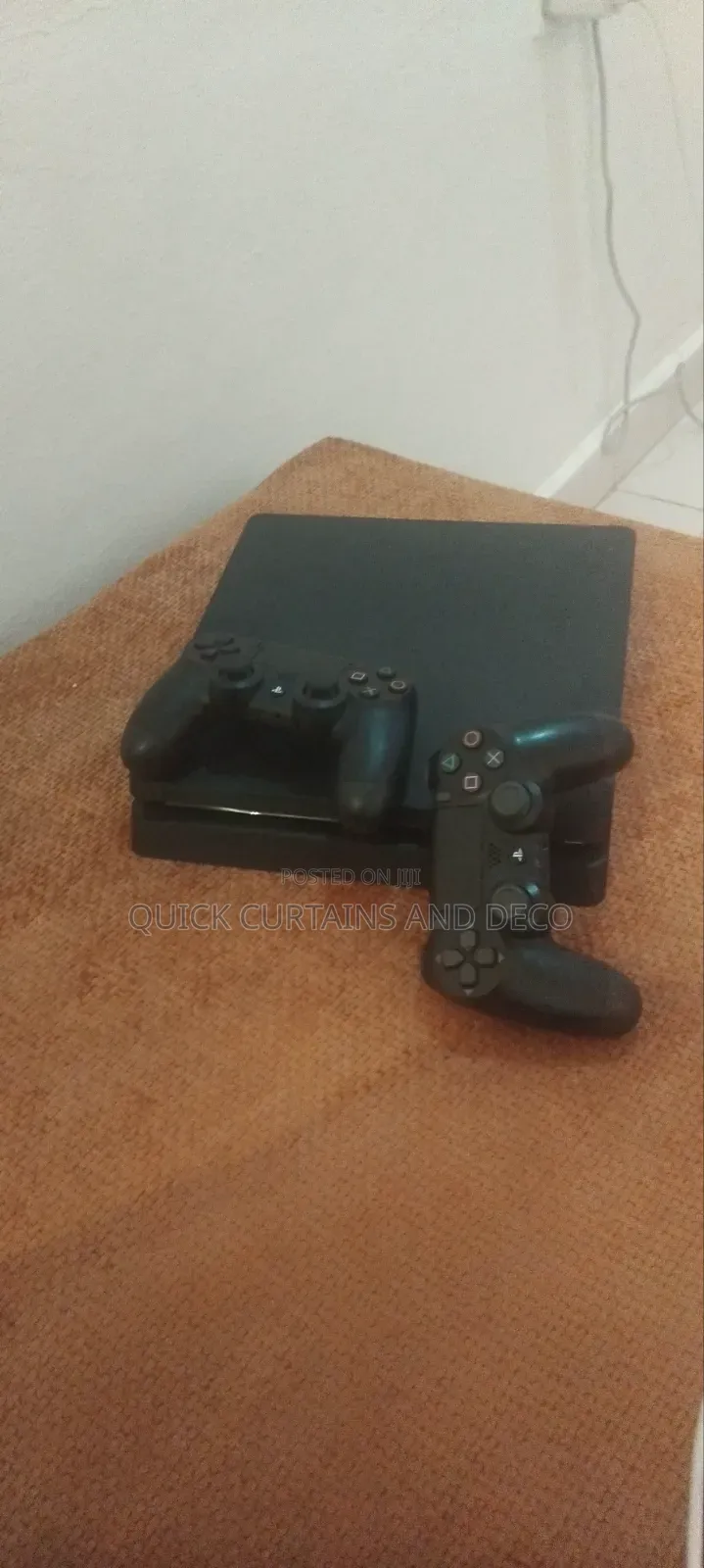 Ps4 Slim With 2 Joysticks
